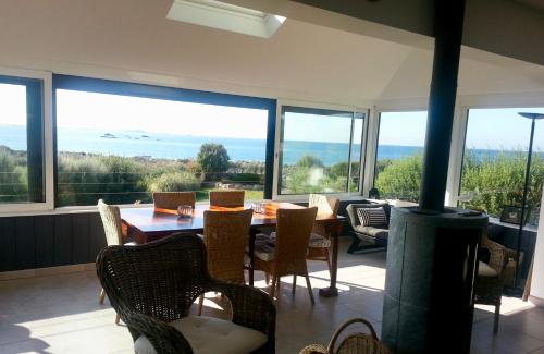 Seaview - carbon neutral hotel in Pleubian