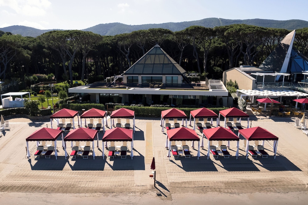 Cala Beach Resort — 5-Star Luxury Hotel in Castiglione Della Pescaia, Italy