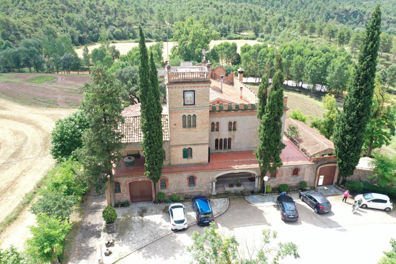 La Vila D'argencola Apartamentos — 4-Star Luxury Hotel in Castellnou De Bages, Spain