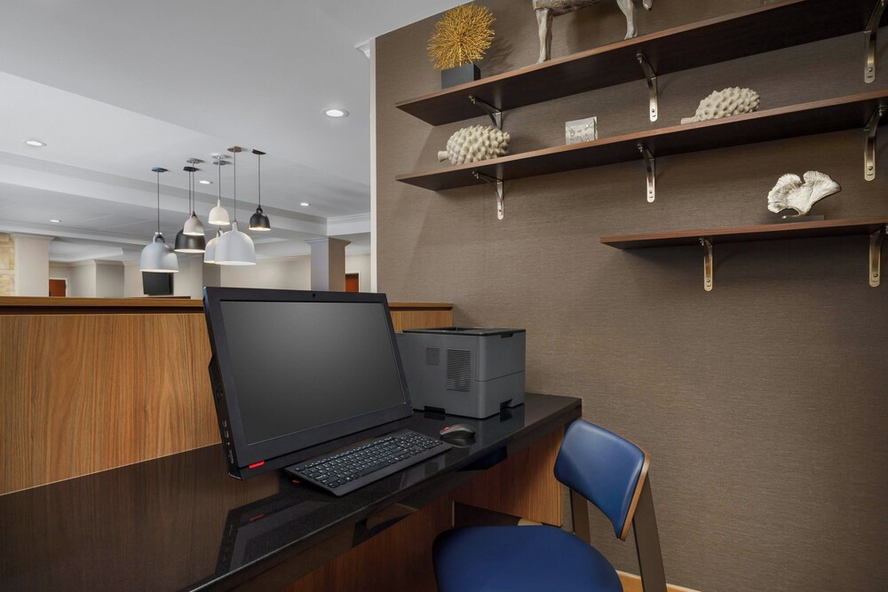 Fairfield Inn And Suites By Marriott Boca Raton - photo 18