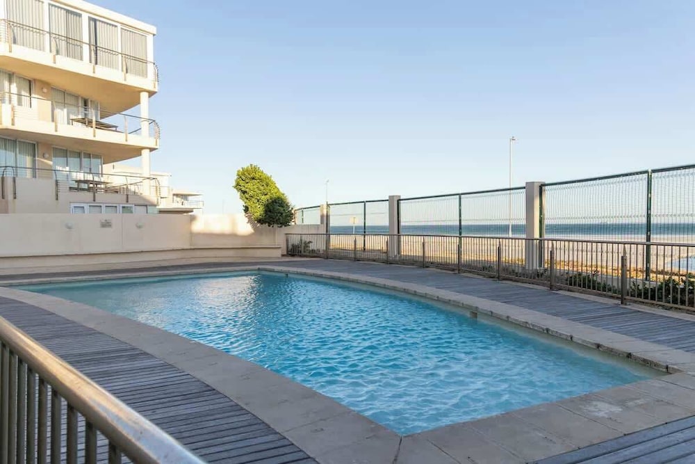 2 Bedroom Seaview Holiday Apartment Lagoon Beach