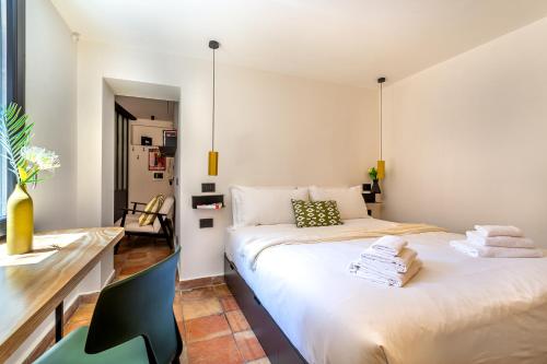 iFlat Campo de' Fiori modern apartment — 4-Star Luxury Hotel in Rome, Italy