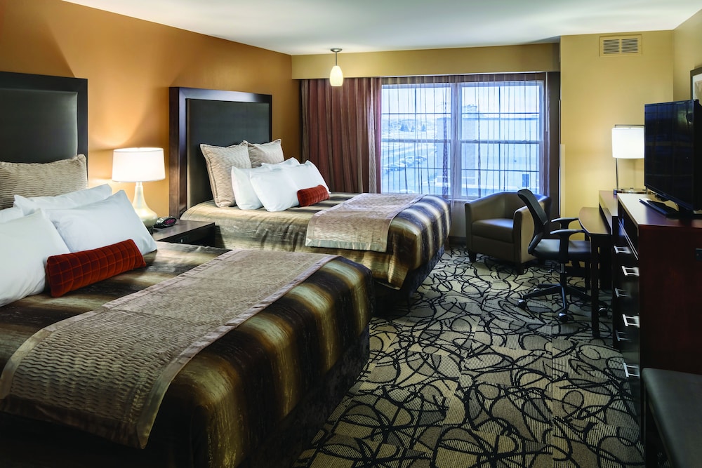 ClubHouse Hotel & Suites Fargo - photo 8