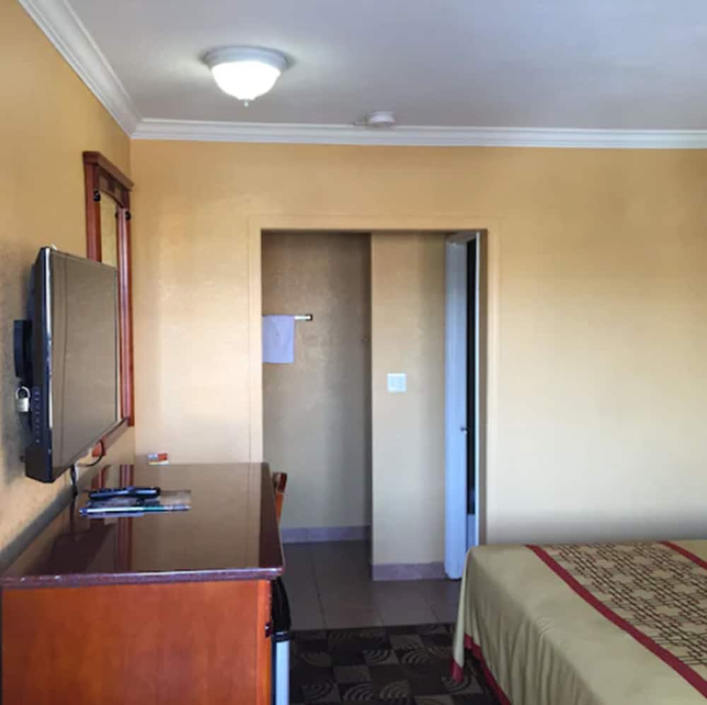 National City Motel - photo 10