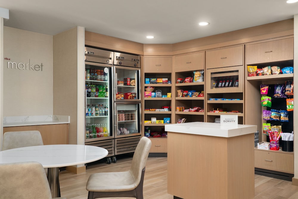 Residence Inn by Marriott Holland - photo 19