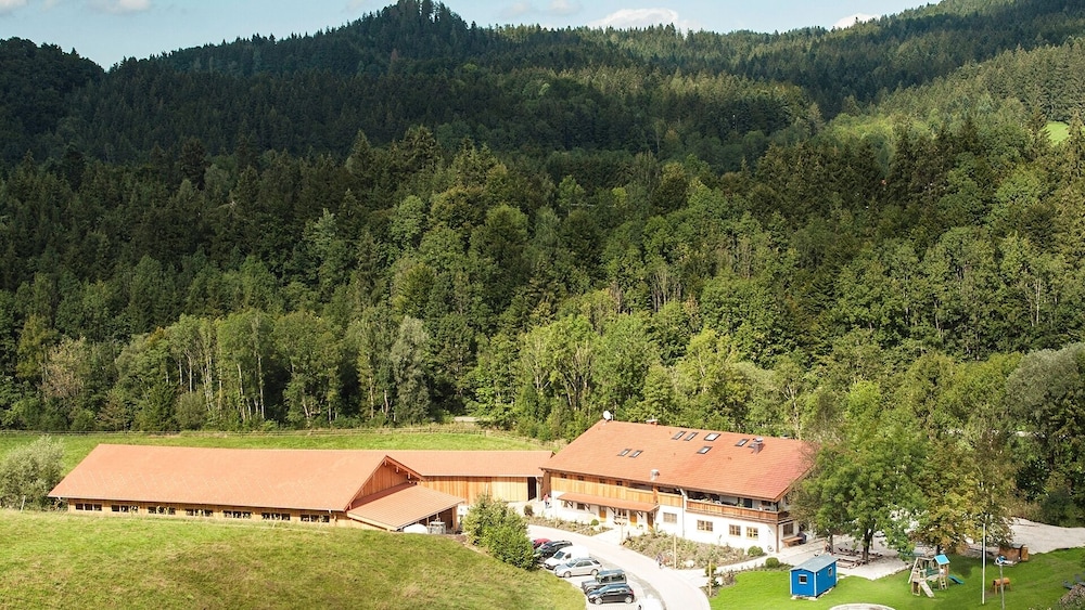 Dauscher Hof - carbon neutral hotel in Siegsdorf