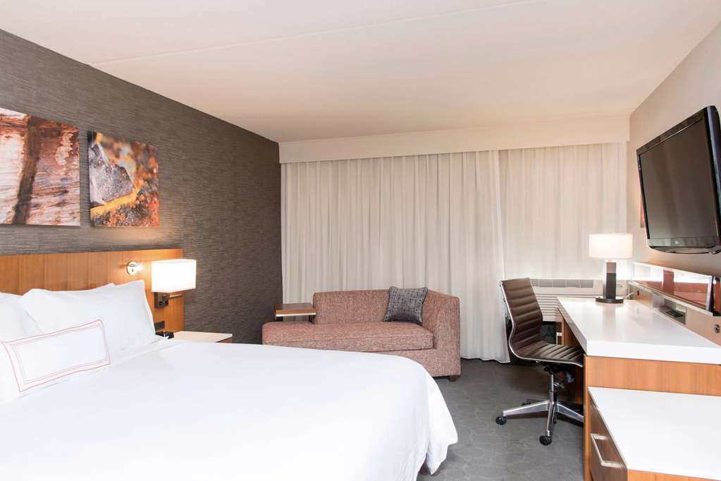 Sonesta Hotel Grand Rapids Airport - photo 6