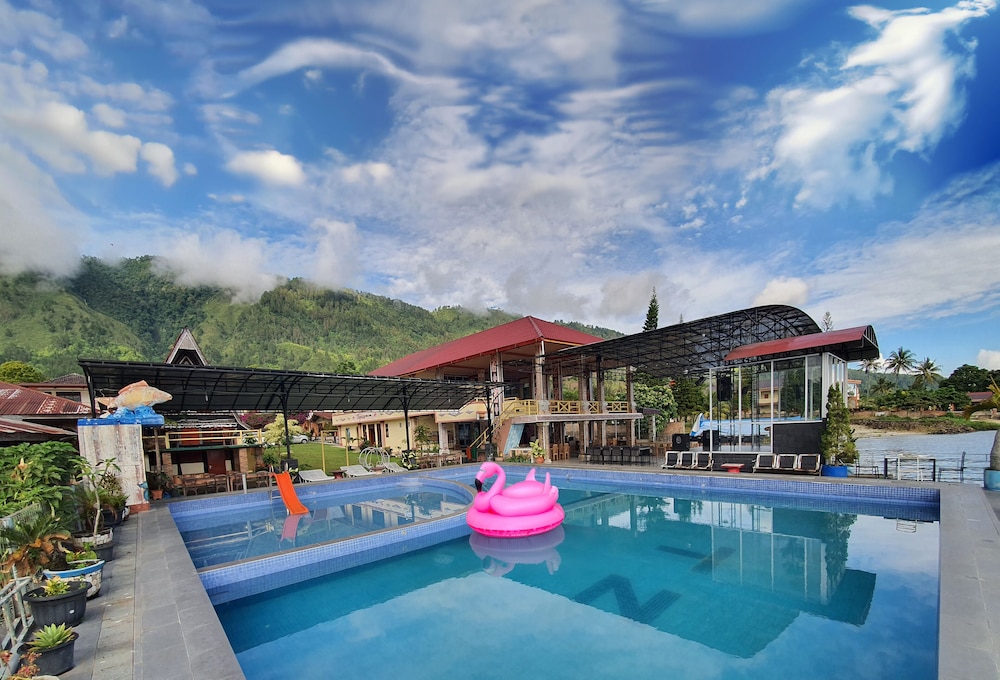 Thyesza Hotel by OYO Rooms pet-friendly hotel Ambarita