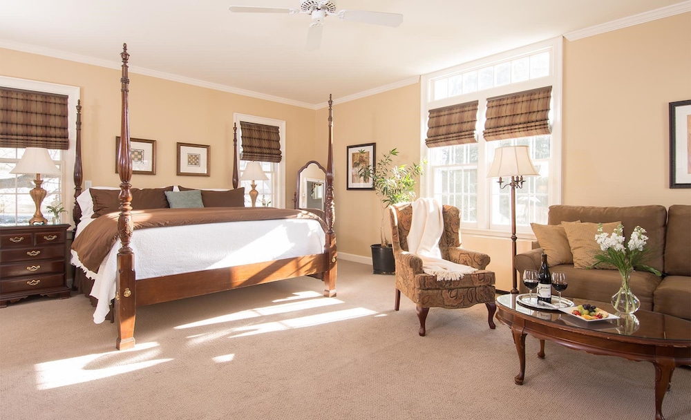 Swift House Inn - photo 26