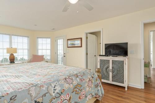 Cox Landing by Oak Island Accommodations - photo 7