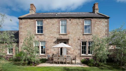 Cambridge House — 4-Star Luxury Hotel in Berwick-Upon-Tweed, United Kingdom