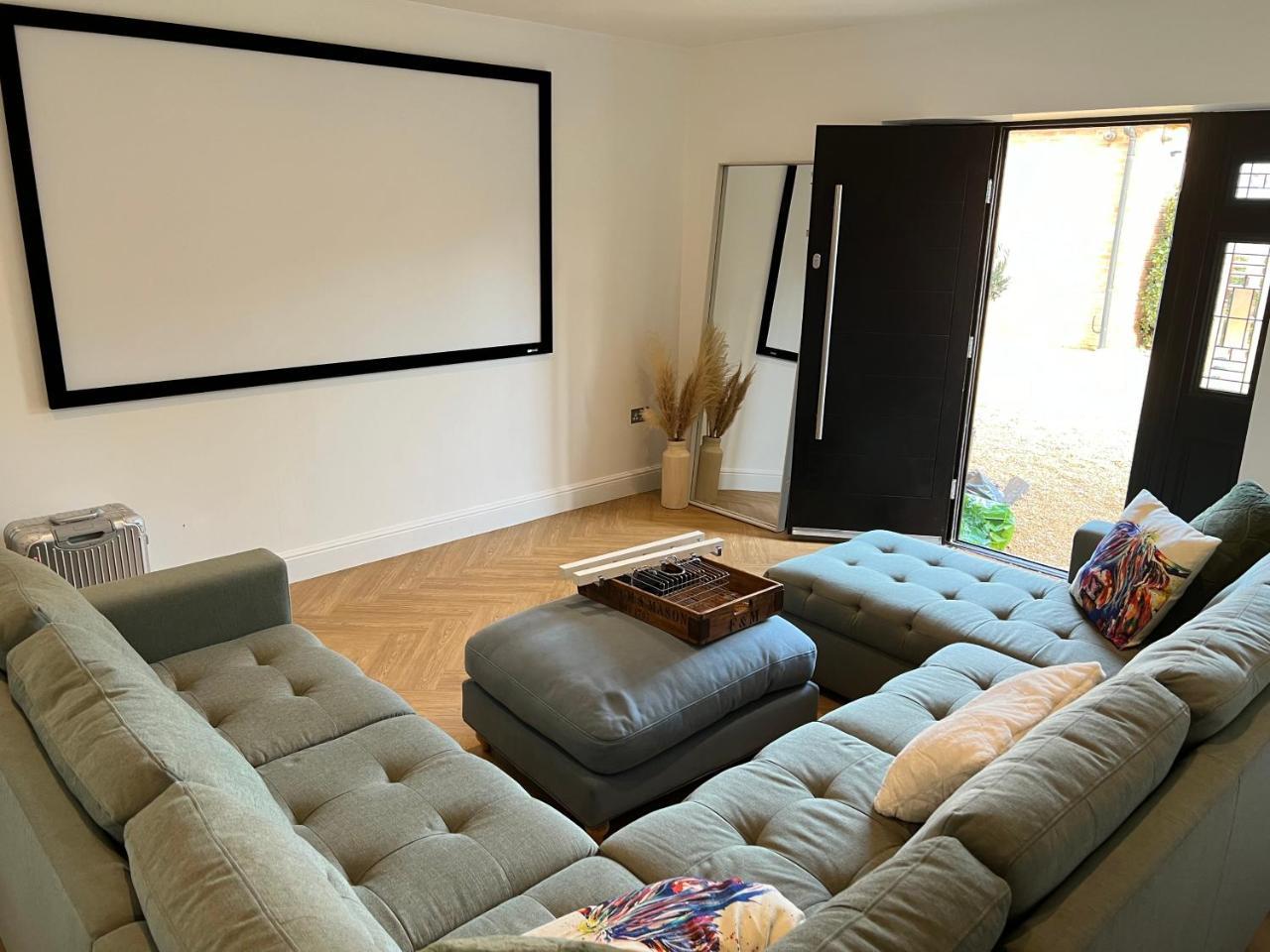 Stargazing Filby Norfolk Guest House — 4-Star Luxury Hotel in Great Yarmouth, United Kingdom