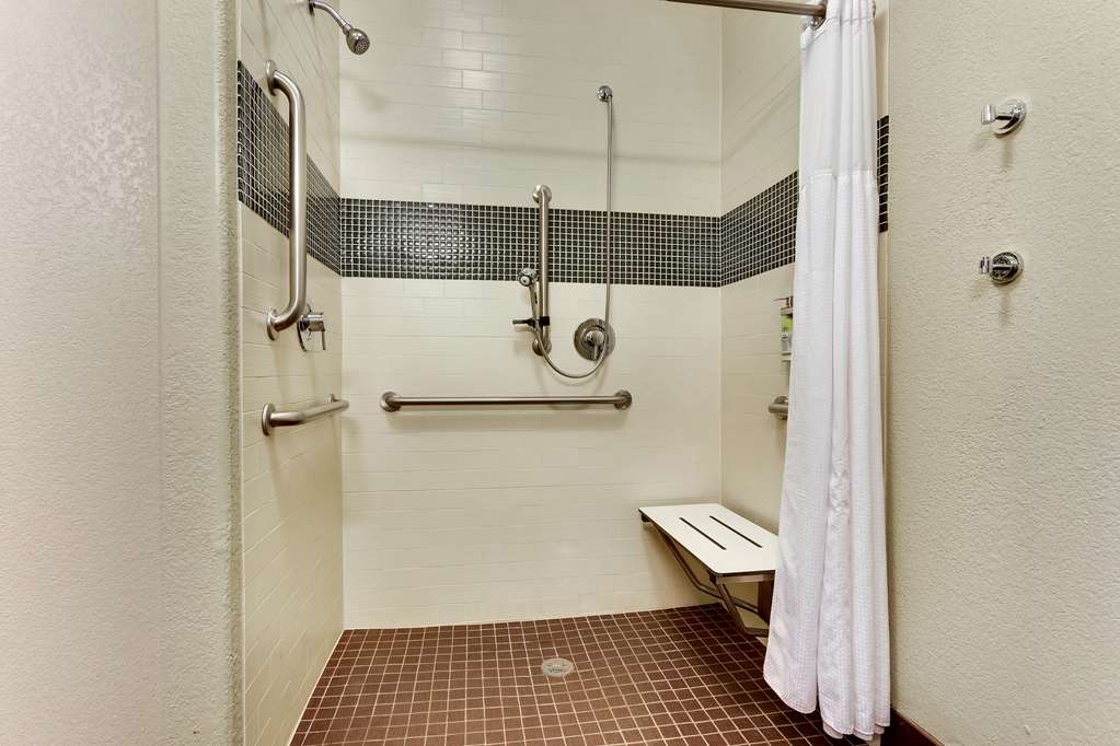 Best Western Plus University Inn & Suites - photo 32