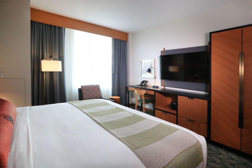 Emerald Queen Hotel and Casino Tacoma - photo 8