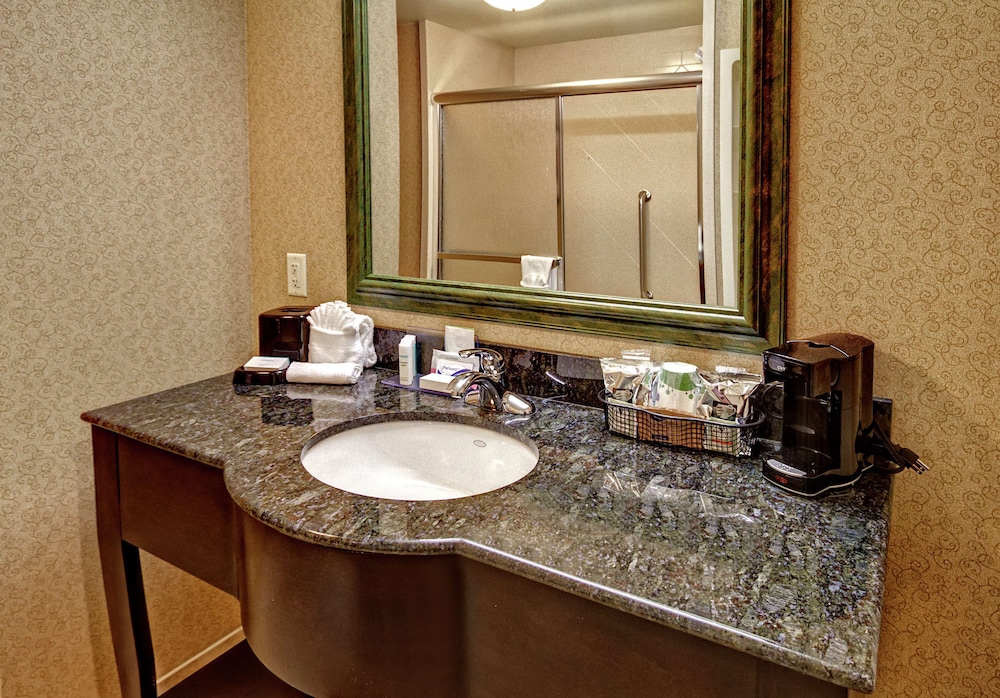Hampton Inn & Suites Lebanon - photo 30
