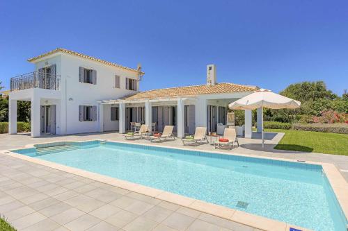 Villa Votsalo — 4-Star Luxury Hotel in Valsamata, Greece