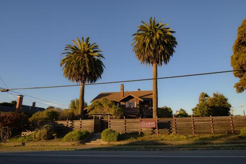 Captains Quarters - last minute hotel in Fort Bragg