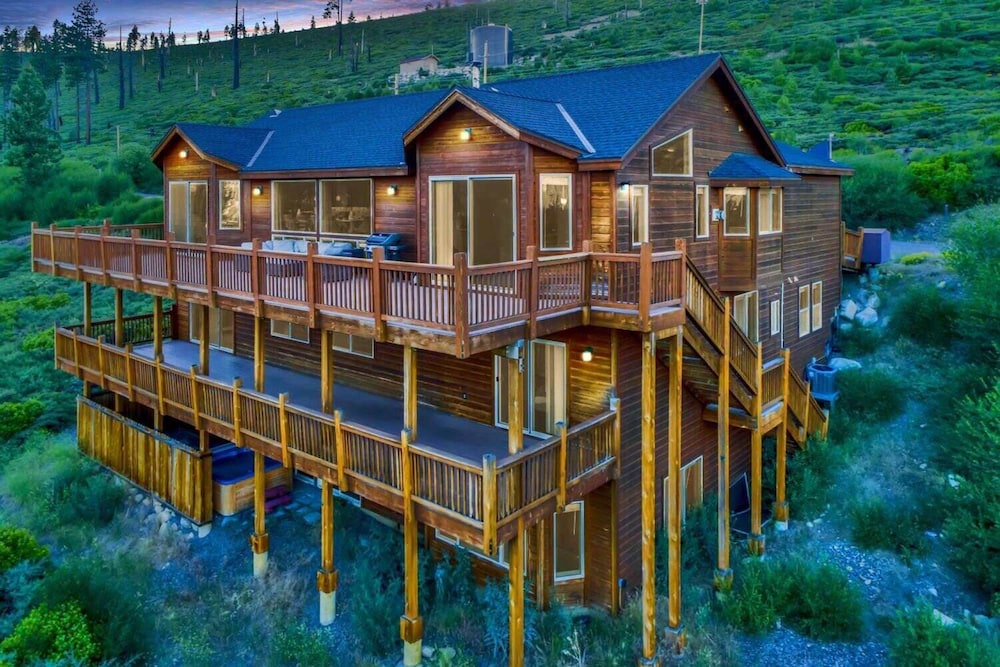 Bella Vista Luxury Retreat — South Lake Tahoe