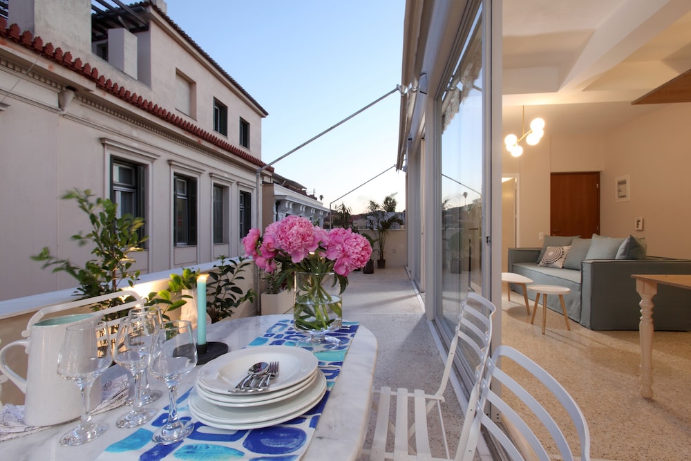 The Marble Suites Plaka — 4-Star Luxury Hotel in Athens, Greece
