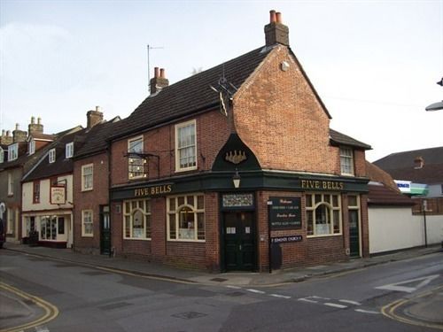 The Five Bells - carbon neutral hotel in Salisbury
