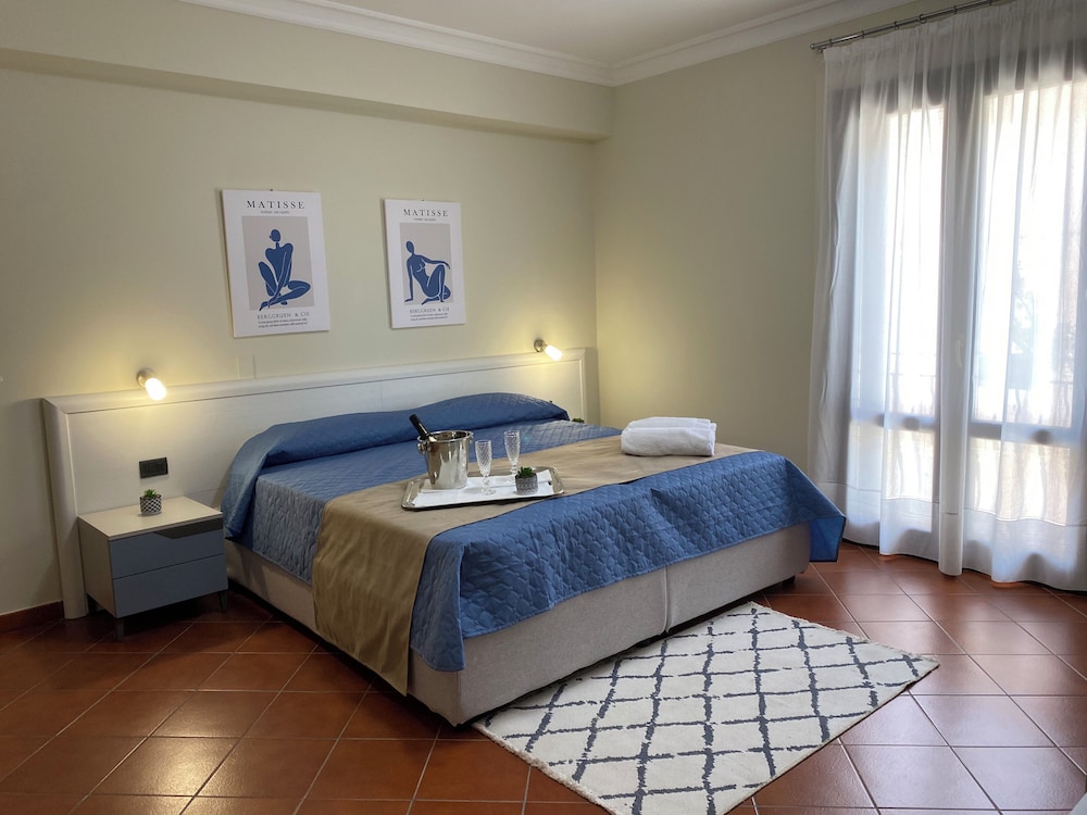 Scala Dei Turchi Palace Suites — hotel in Realmonte