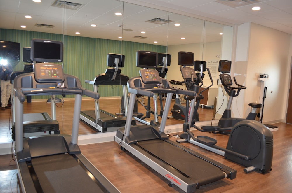 Holiday Inn Express & Suites Charlotte NE University Area by IHG - photo 41