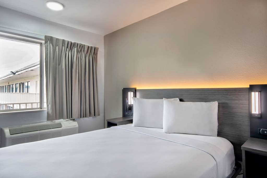 Motel 6 Austin TX North - photo 13