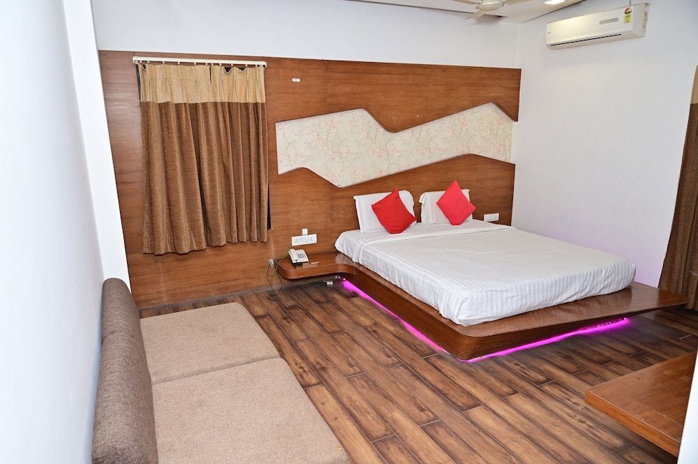 Sri Shivam Hotel — Gondia — photo 2