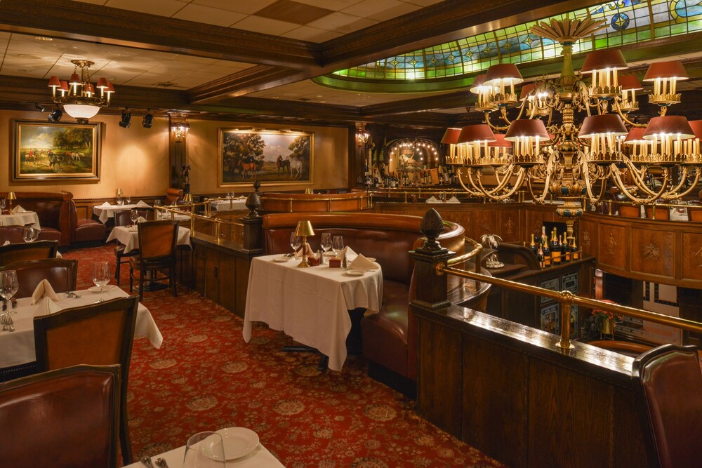 Madison Hotel - photo 40