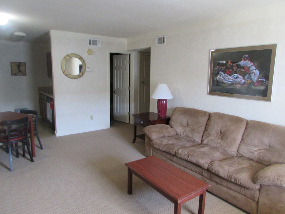 Plantation Oaks Suites & Inn - photo 13