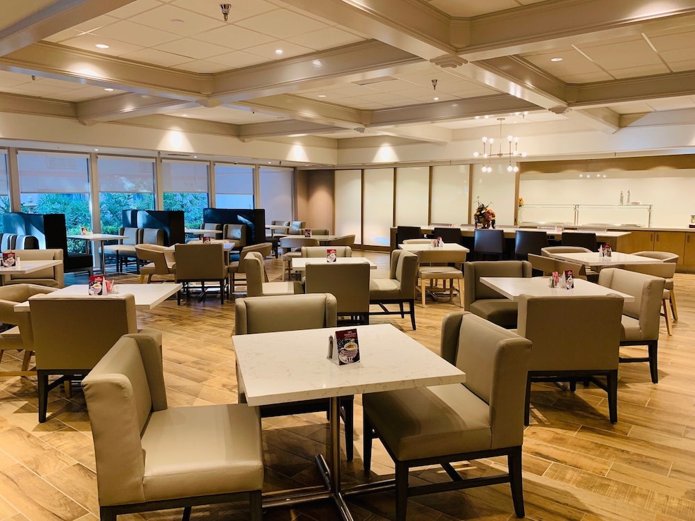 Crowne Plaza Silicon Valley N Union City - photo 21