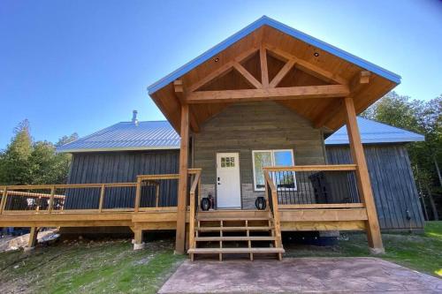 Tobermory Village Getaway in Tobermory, Canada