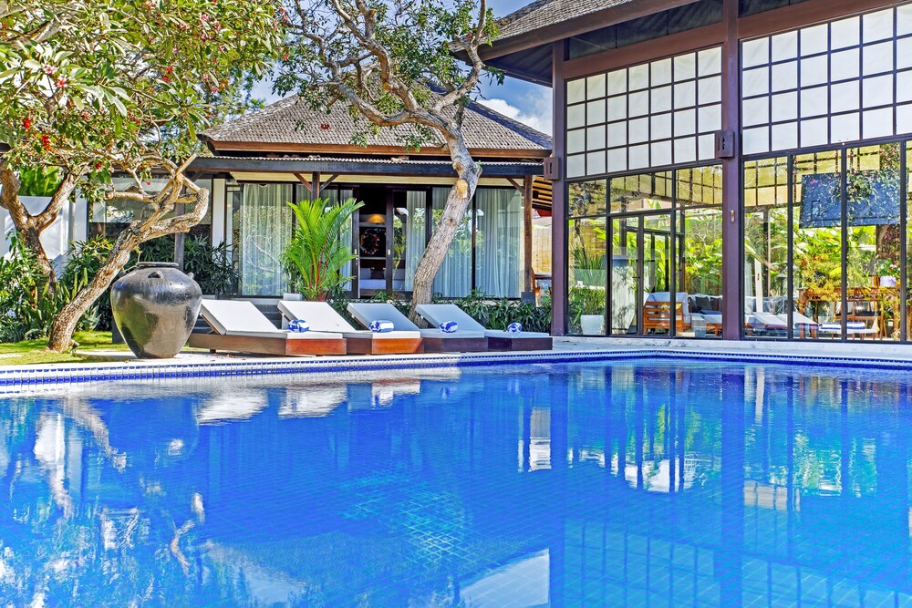Finns Beach Villa Canggu — 4-Star Luxury Hotel in Kuta, Indonesia