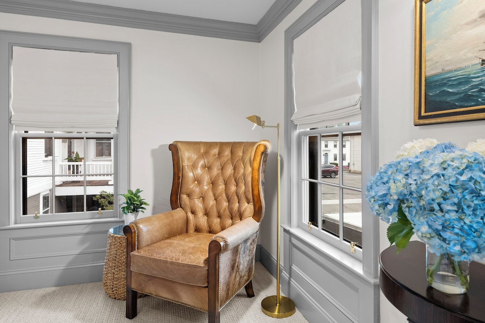 The Davenport Inn - photo 10
