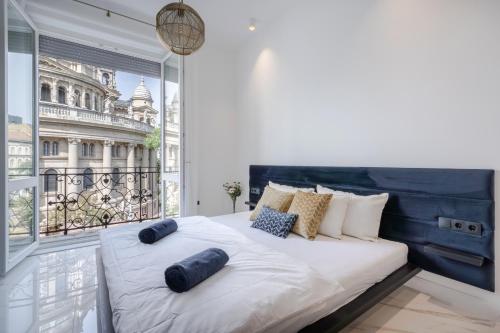 Basilica Presidential panorama suits — 4-Star Luxury Hotel in Budapest, Hungary