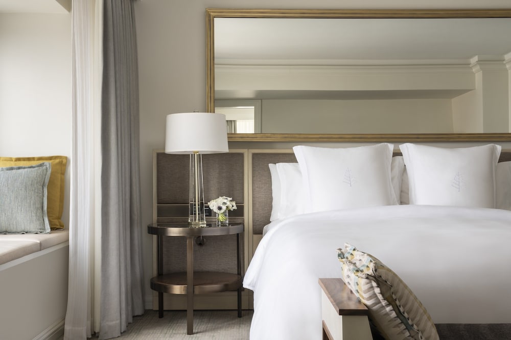 Four Seasons Hotel Chicago - photo 12