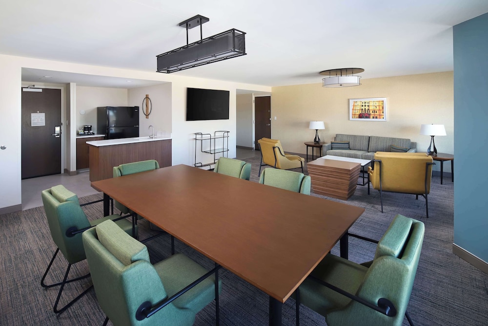 DoubleTree by Hilton Battle Creek - photo 40