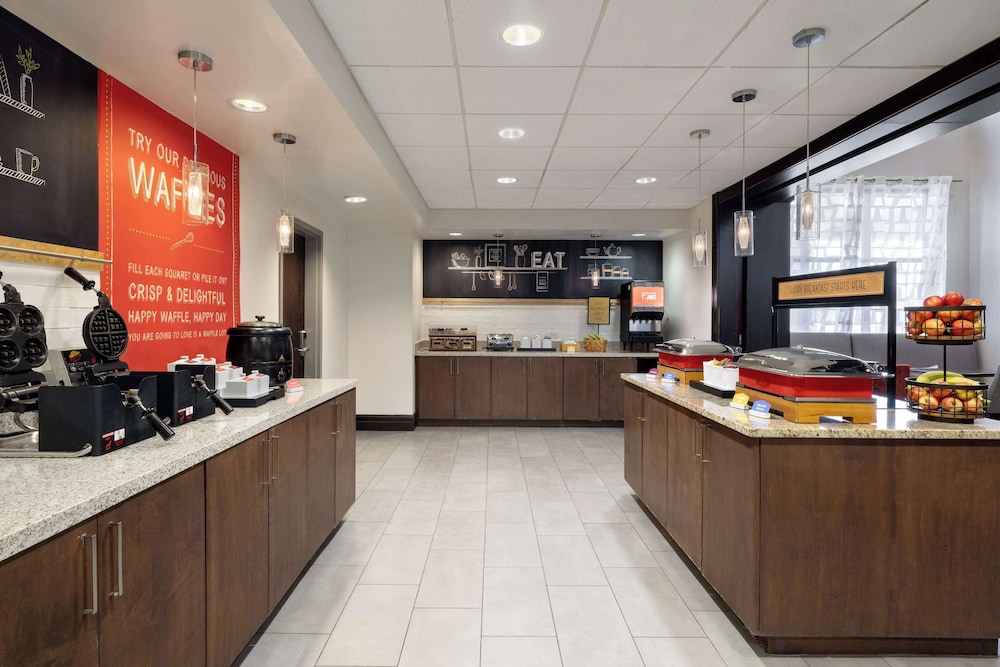 Hampton Inn & Suites Columbia South Fort Meade Area - photo 49