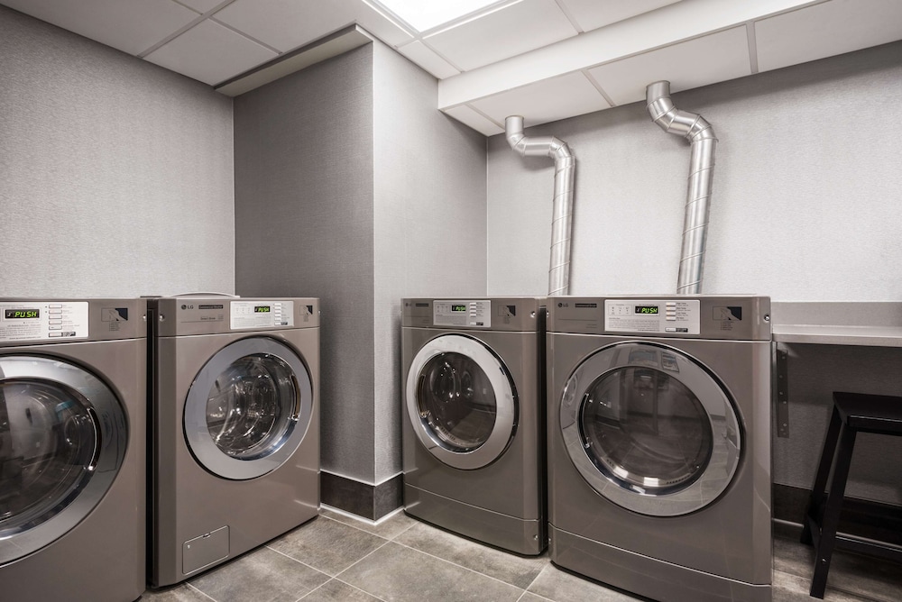 Homewood Suites By Hilton Milwaukee Downtown - photo 25