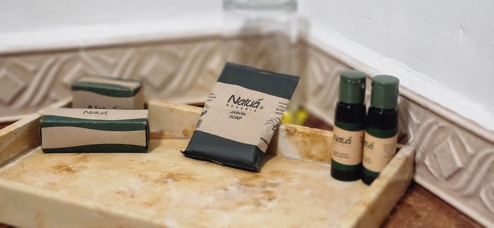 Bathroom amenities