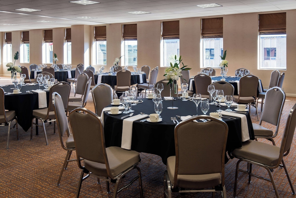 The Lincoln Marriott Cornhusker Hotel - photo 47