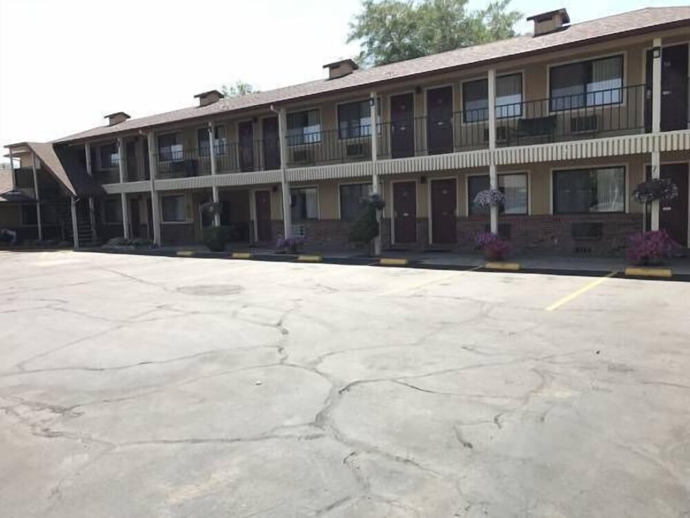 Klamath Motor Lodge - photo 45