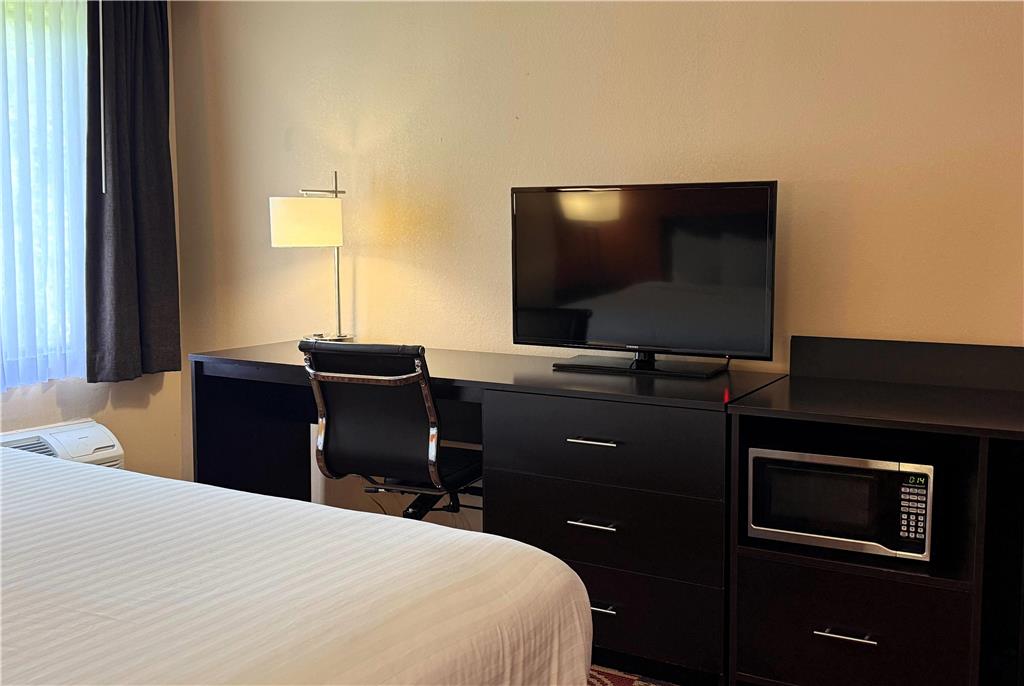 Baymont by Wyndham Plainfield Indianapolis Arpt Area - photo 11