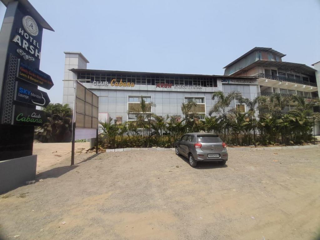 Hotel Arsh Executive Inn in Badlapur, India