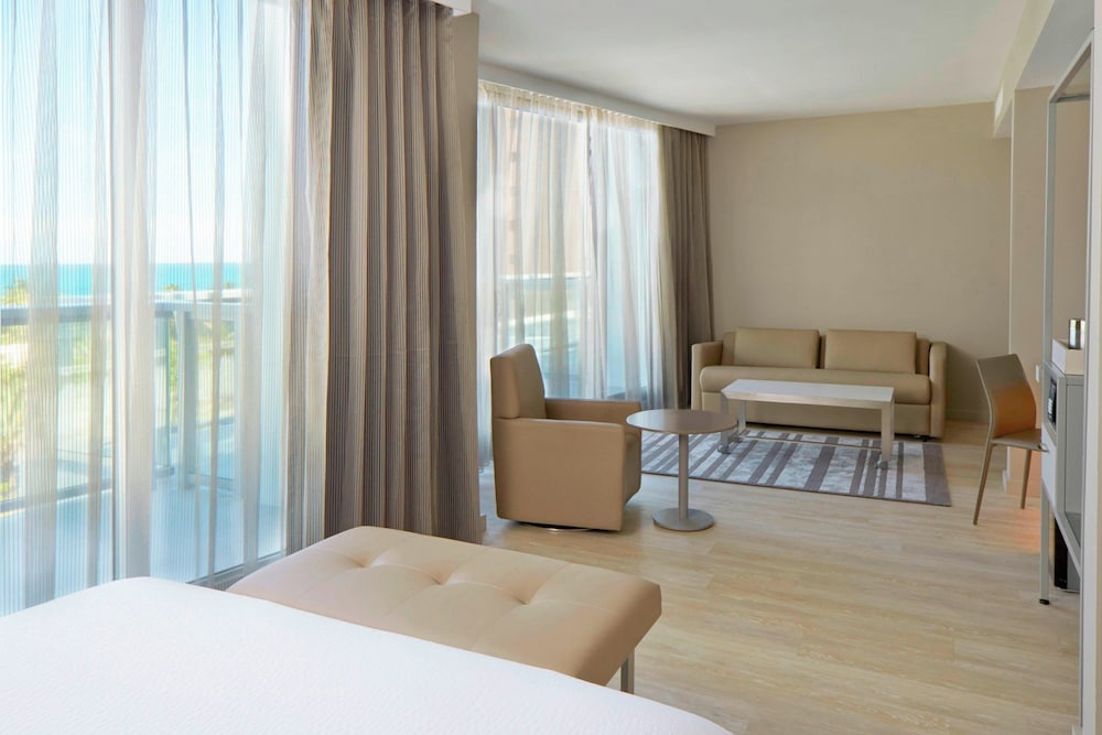 AC Hotel by Marriott Miami Beach - photo 24
