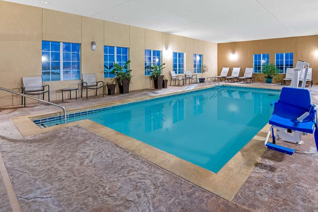 La Quinta Inn & Suites by Wyndham Weatherford OK - photo 6