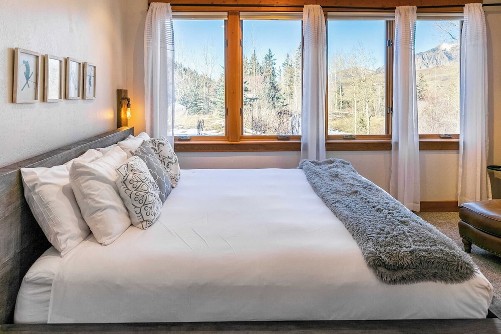 Adams Ranch Retreat by Avantstay Free Shuttle 2 Mountain Village & Telluride Ski Resort - photo 25