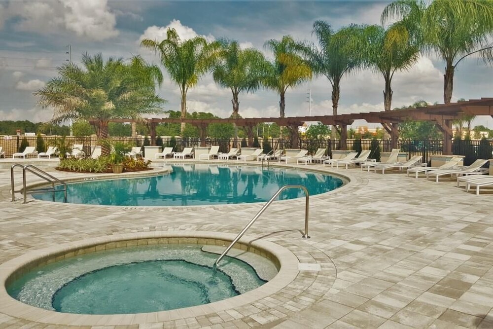 Nov Special W Lucaya 4bed 2 Bath ID: 256175 - photo 47