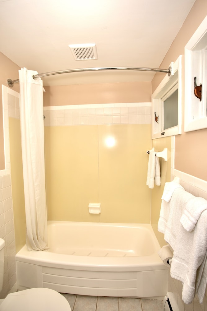 Budget Inn Syracuse Airport - photo 29