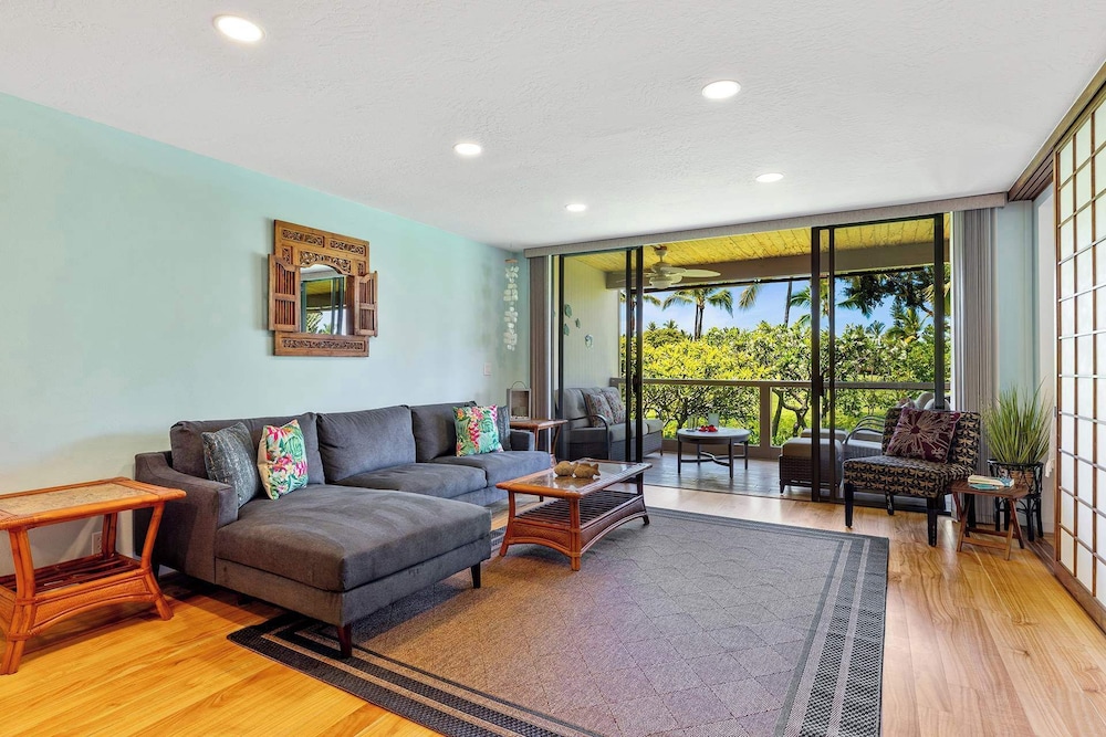 Plan Your Hawaii Vacay at Grace's Oasis — 4-Star Luxury Hotel in Kailua-Kona, United States